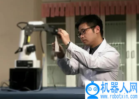 “针灸大白”要来啦?智能针灸机器人渐行渐近_中国机器人网