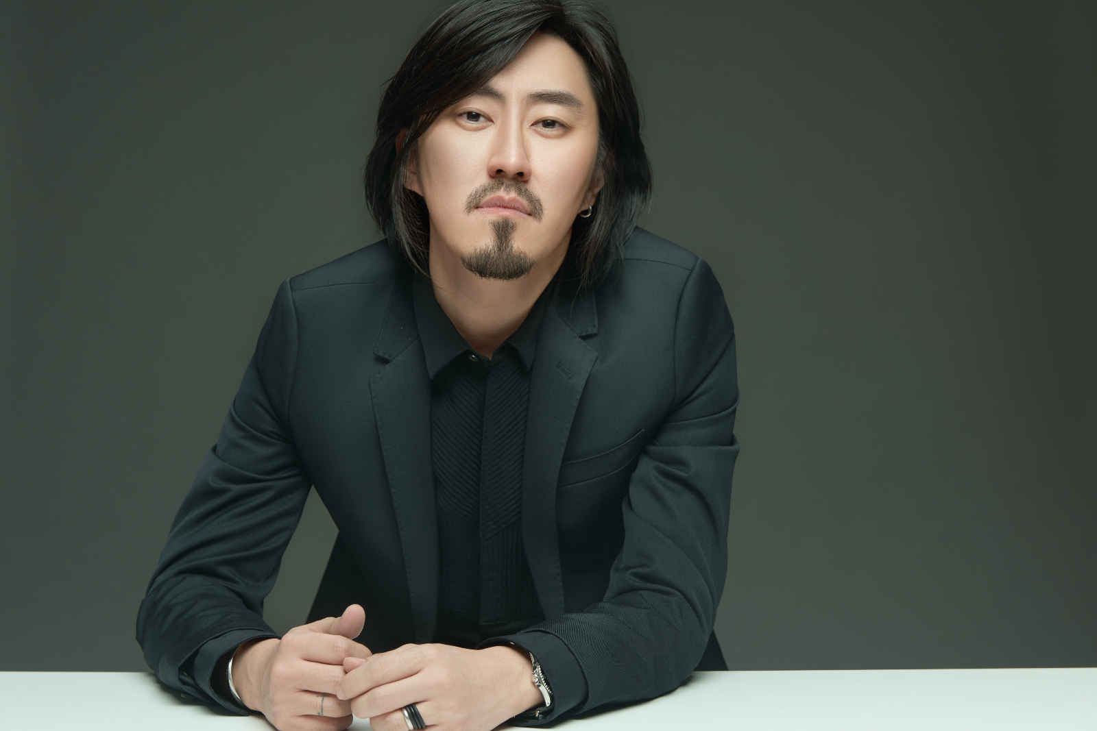 荒井十一是日本人吗