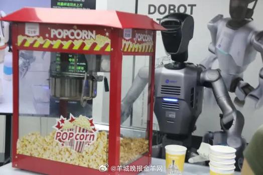 带智能手表手腕不舒服