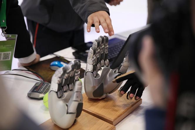 何为生存型机器人英语 何为生存型机器人英语