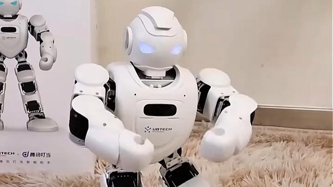 薄饼夹子机器人怎么看