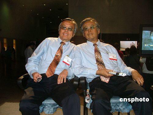 模型特效ai 模型特效一直自动跳转