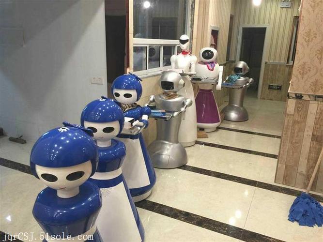 机器人村庄到城市废墟 机器人村庄到城市废墟