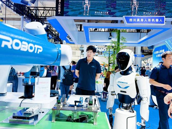 动画小男孩操控机器人