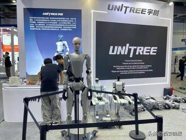 春晚小品机器人急转弯 春晚小品机器人急转弯