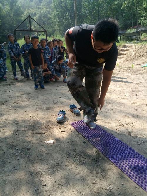 ai明媚头像 明媚微信头像